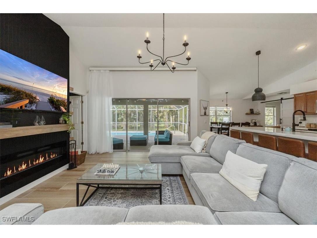 361 9th Street NW Naples FL 34120 225076636 image5