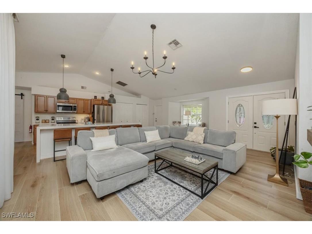 361 9th Street NW Naples FL 34120 225076636 image8