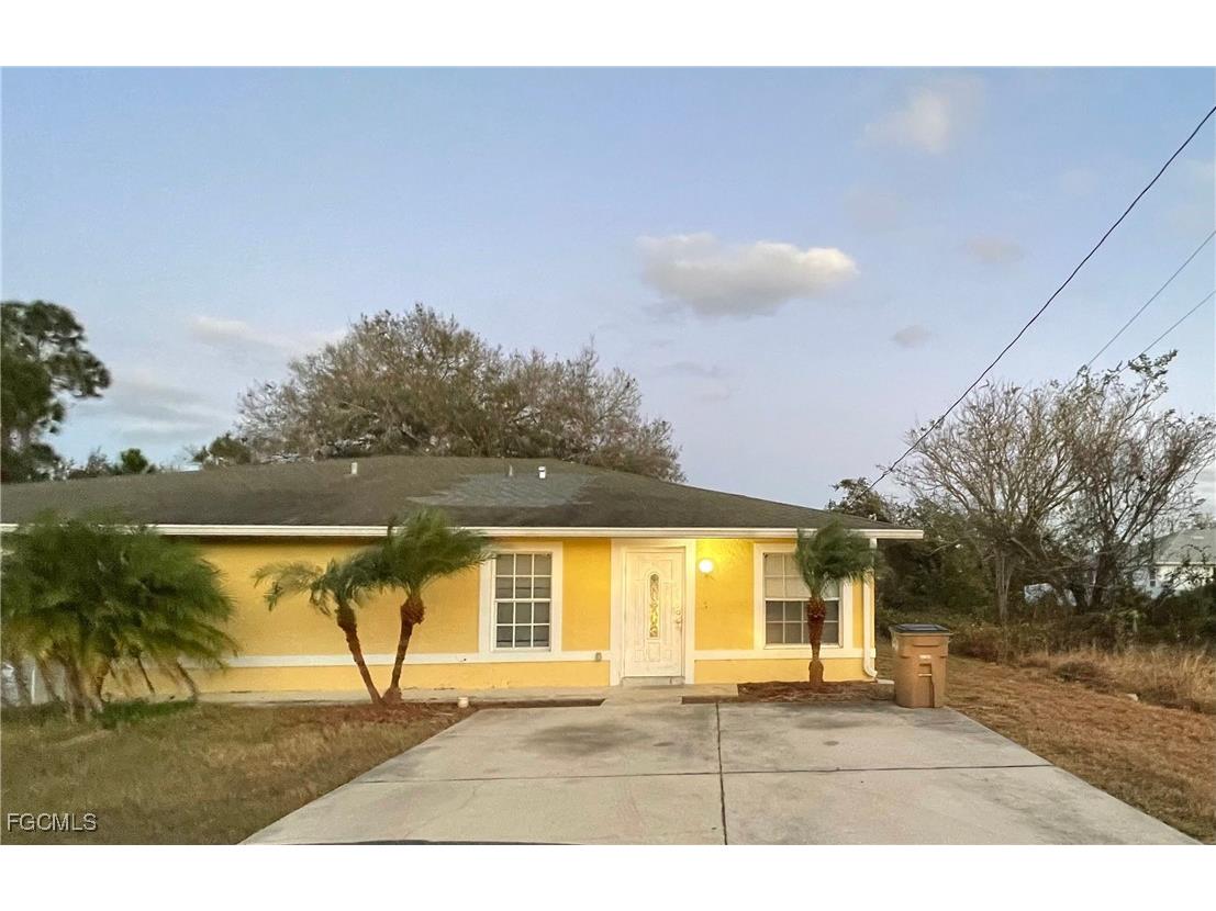 361 Bell Boulevard S Lehigh Acres FL 33974 2026005976 image1