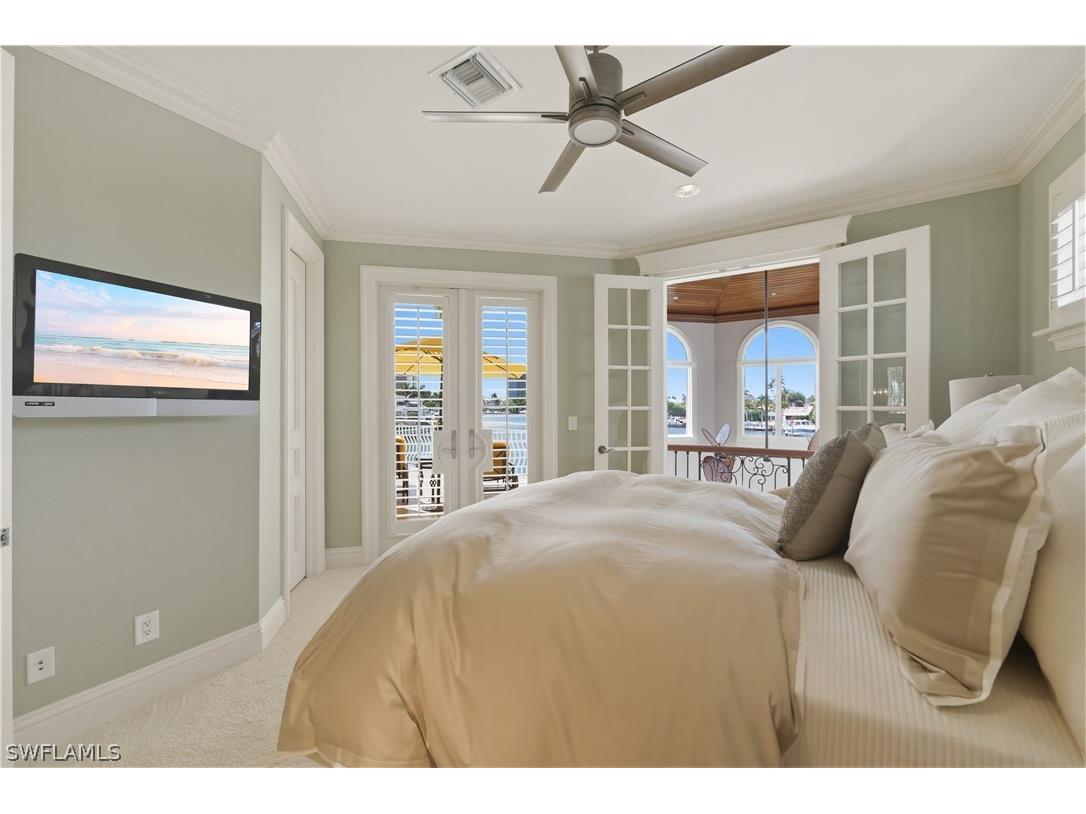 361 Pirates Bight Naples FL 34103 226010046 image31