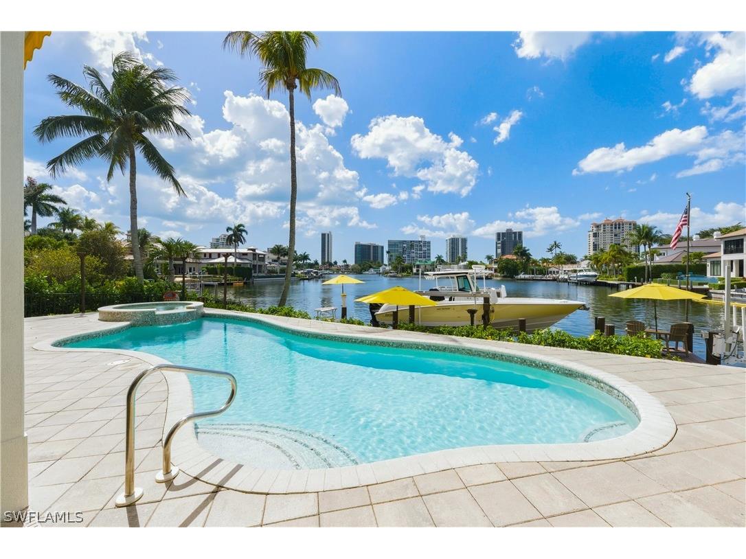 361 Pirates Bight Naples FL 34103 226010046 image40
