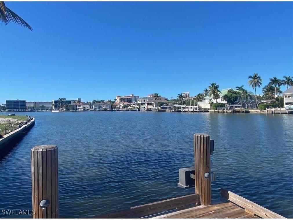 361 Seabee Avenue Naples FL 34108 225069140 image1