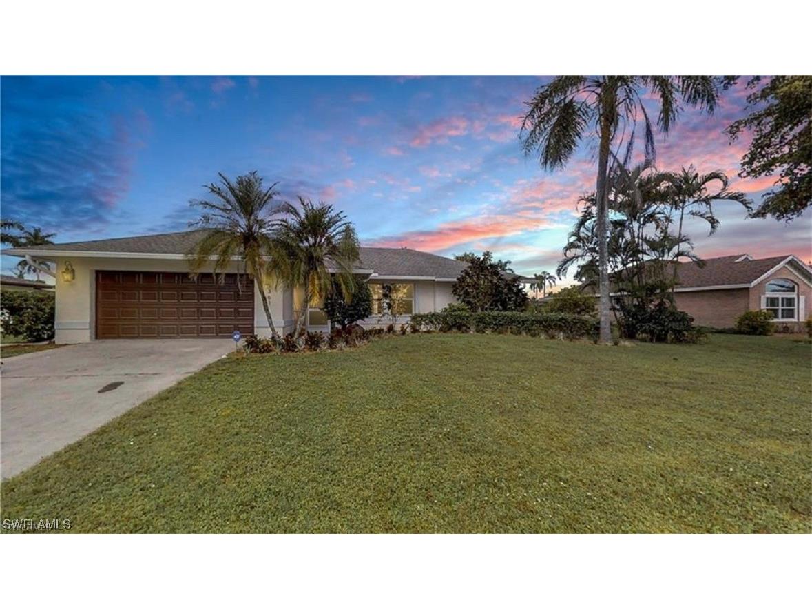 361 Valley Stream Circle Naples FL 34113 223057183 image1