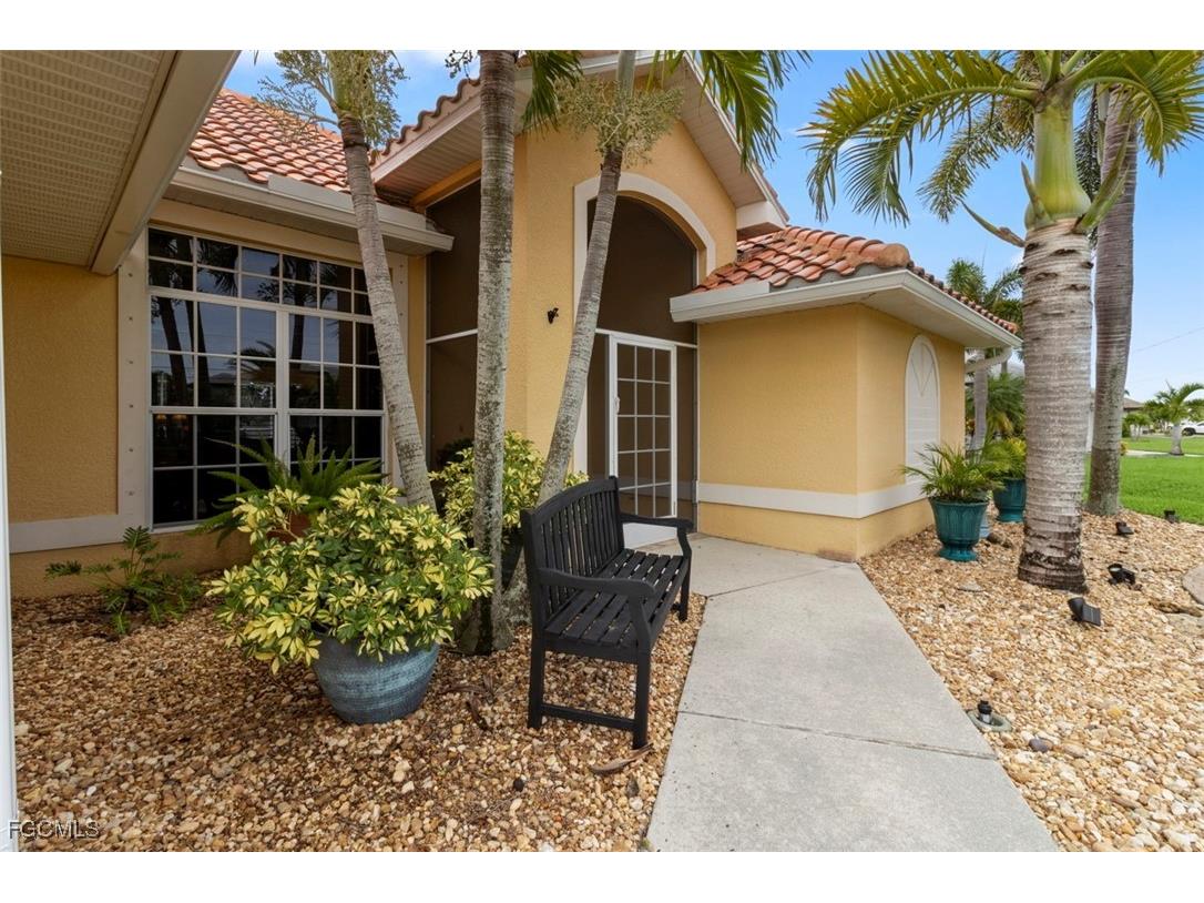 3610 NW 2nd Street Cape Coral FL 33993 2025007667 image1
