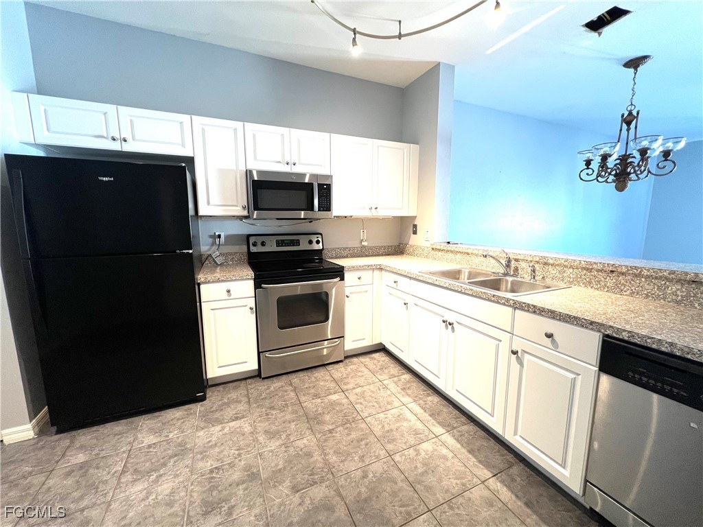 3610 Pine Oak Circle #106 Fort Myers FL 33916 2025001540 image2