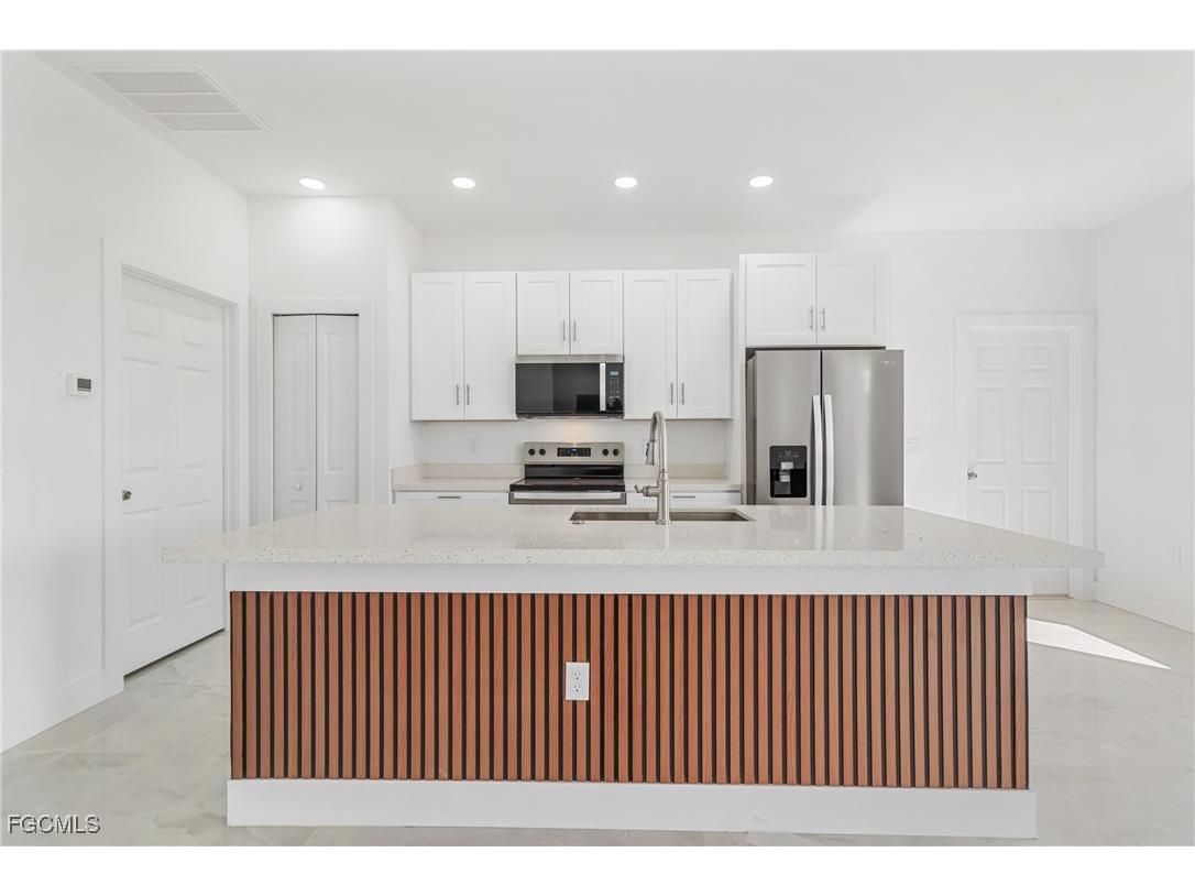 3611 18th Street SW Lehigh Acres FL 33976 2025017218 image6