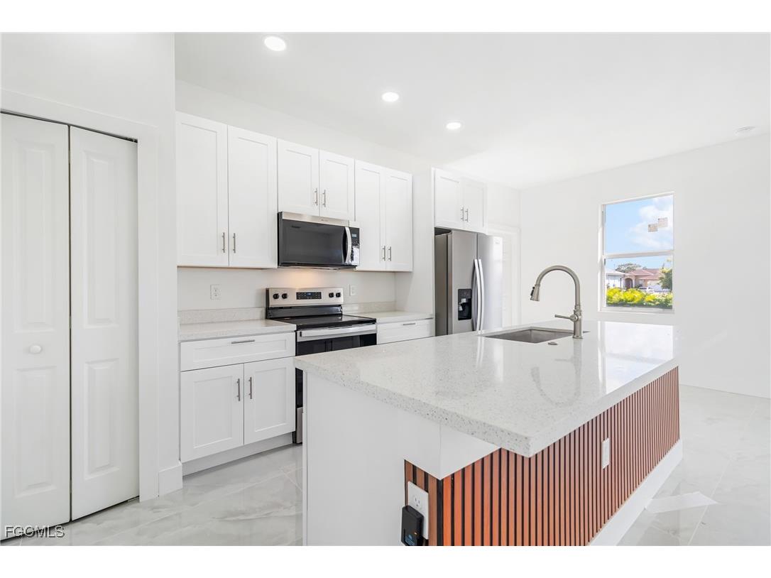 3611 18th Street SW Lehigh Acres FL 33976 2025017218 image7