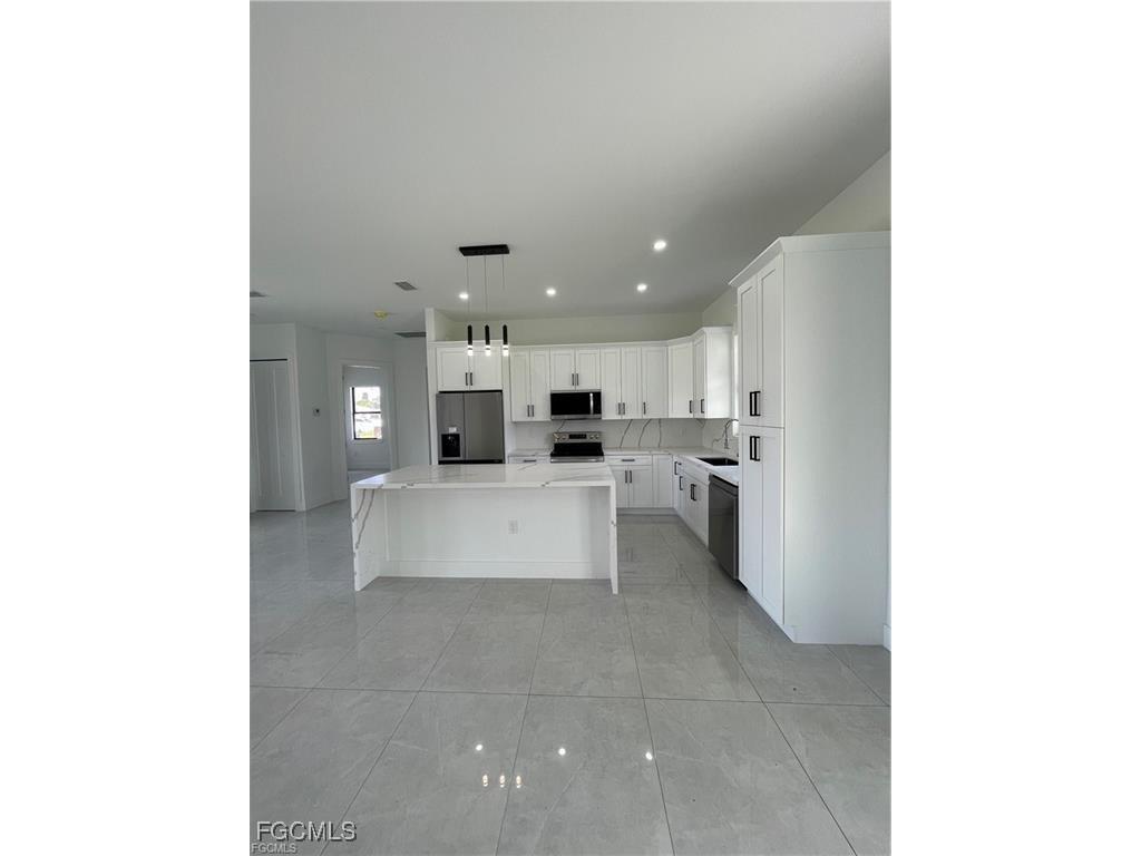 3611 34th Street SW Lehigh Acres FL 33976 2025024885 image3