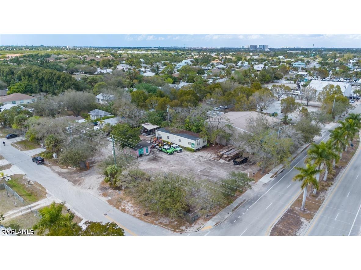 3612 Bayshore Drive Naples FL 34112 226013187 image4