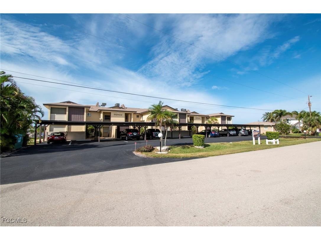 3612 SE 12th Avenue #1 Cape Coral FL 33904 2026004527 image1