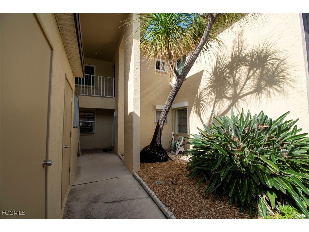 3612 SE 12th Avenue #1 Cape Coral FL 33904 2026004527 image5