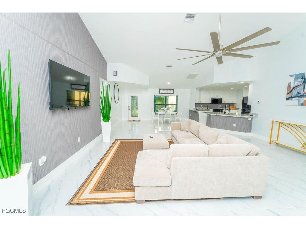 3613 39th Street SW Lehigh Acres FL 33976 2025023101 image11