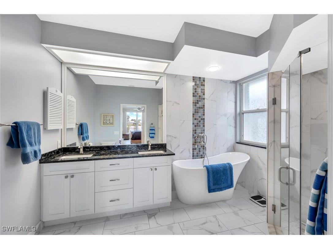 3613 Kent Drive Naples FL 34112 225074049 image18