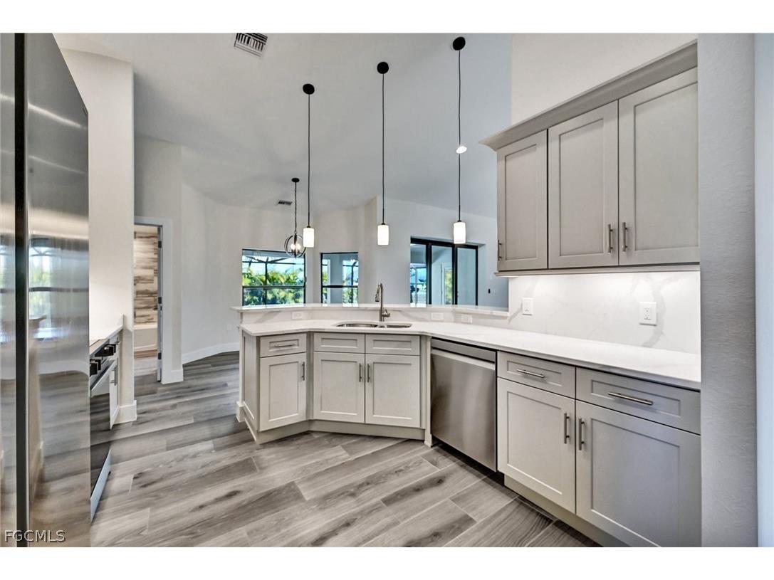3613 NW 1st Street Cape Coral FL 33993 2026005338 image9