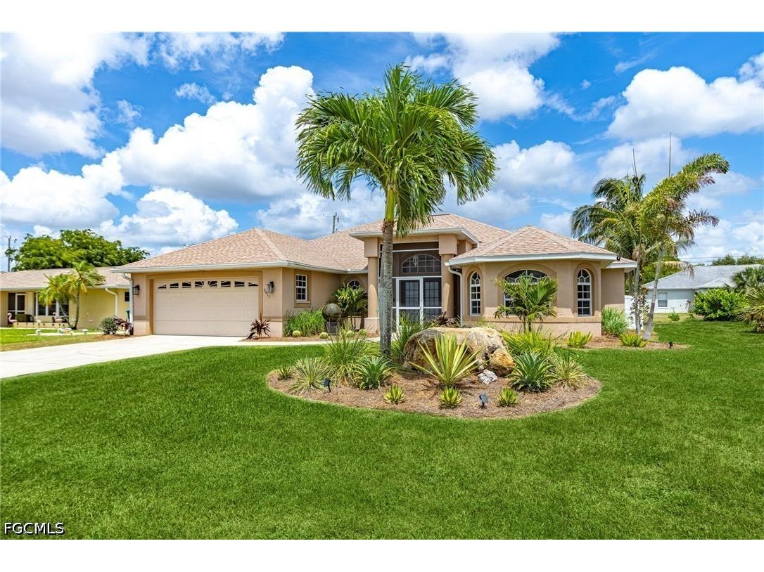 3613 SE 3rd Place Cape Coral FL 33904 2026022439 image1