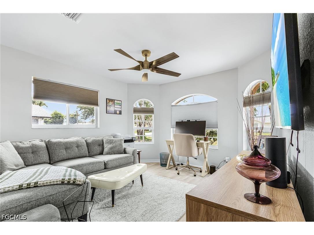 3613 SE 3rd Place Cape Coral FL 33904 2026022439 image14