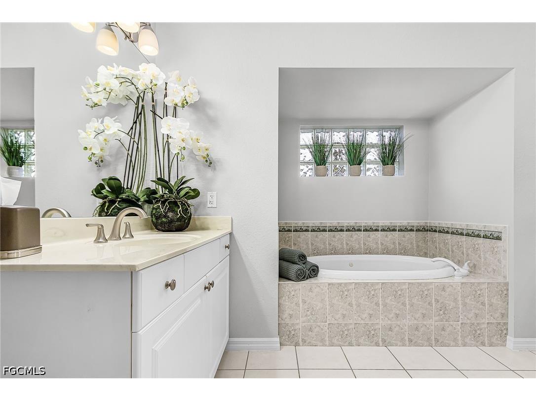 3613 SE 3rd Place Cape Coral FL 33904 2026022439 image19