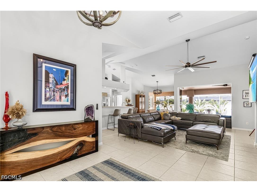 3613 SE 3rd Place Cape Coral FL 33904 2026022439 image6