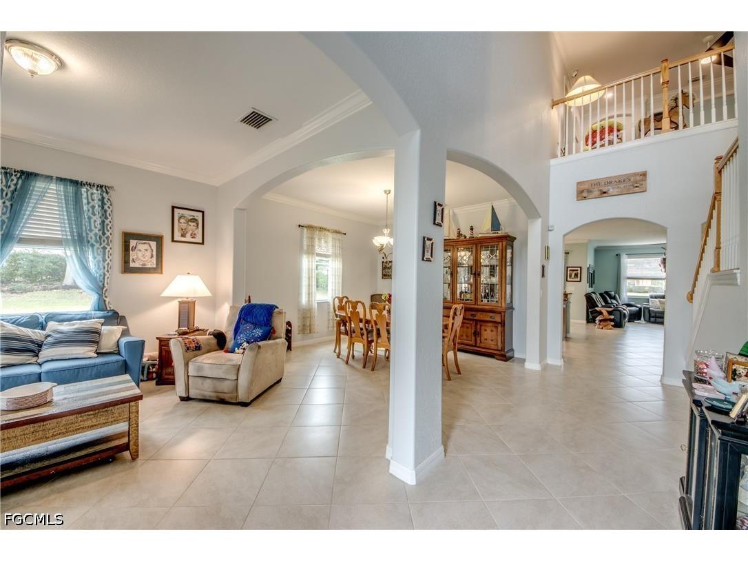 3613 Valle Santa Circle Cape Coral FL 33909 2026020191 image12