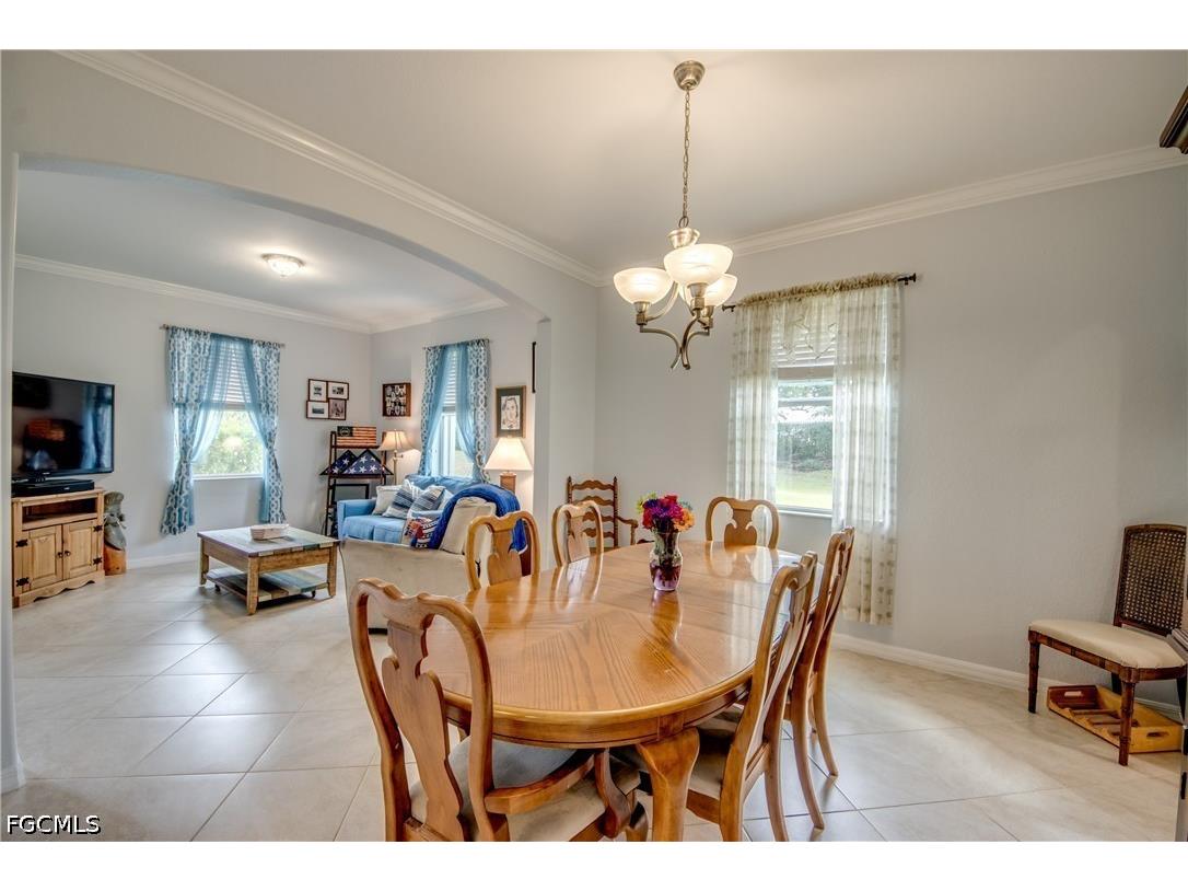 3613 Valle Santa Circle Cape Coral FL 33909 2026020191 image14