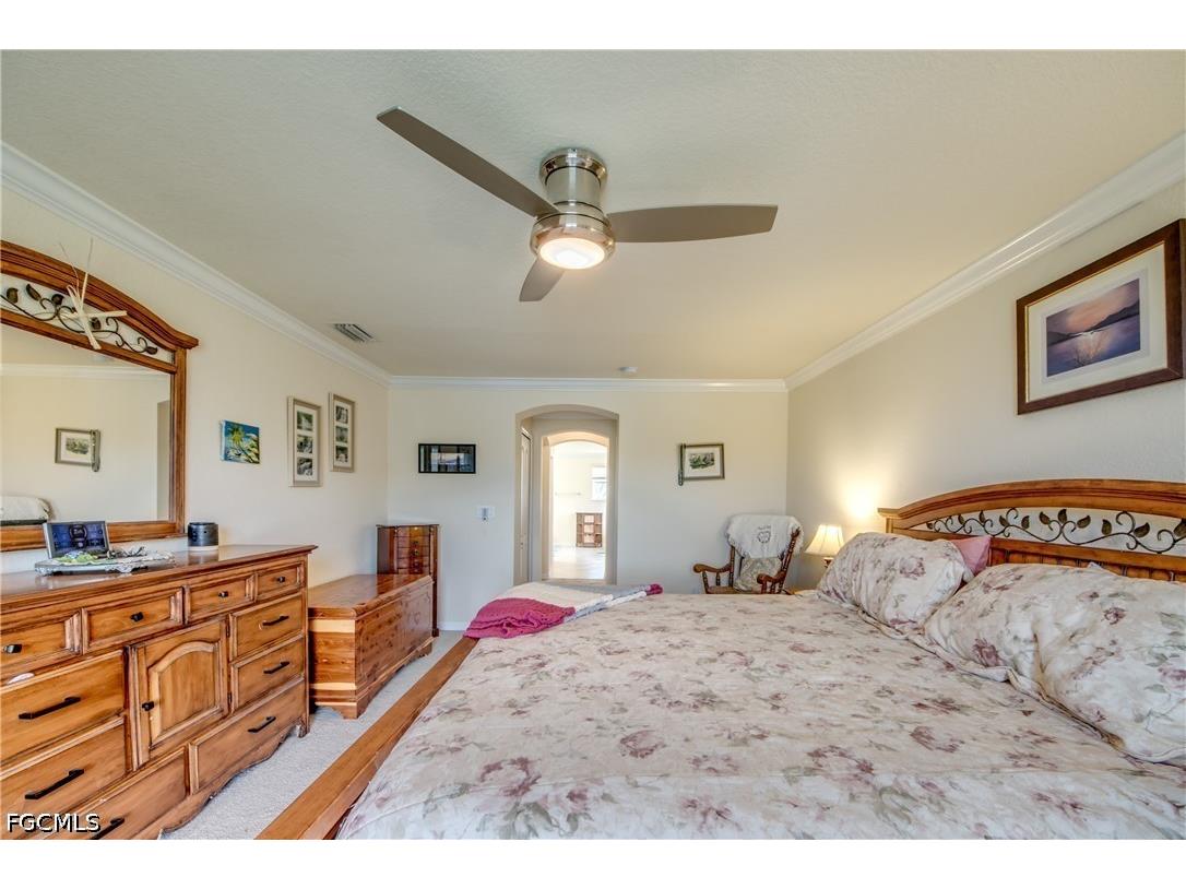 3613 Valle Santa Circle Cape Coral FL 33909 2026020191 image19