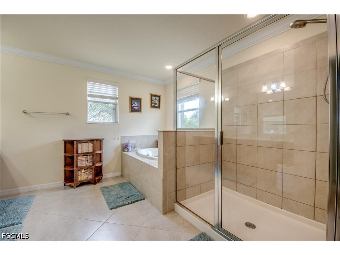 3613 Valle Santa Circle Cape Coral FL 33909 2026020191 image21