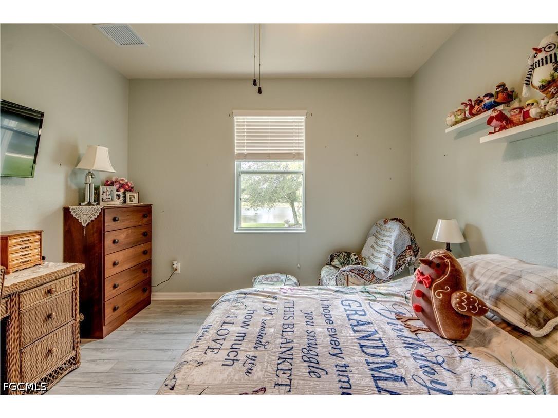 3613 Valle Santa Circle Cape Coral FL 33909 2026020191 image23