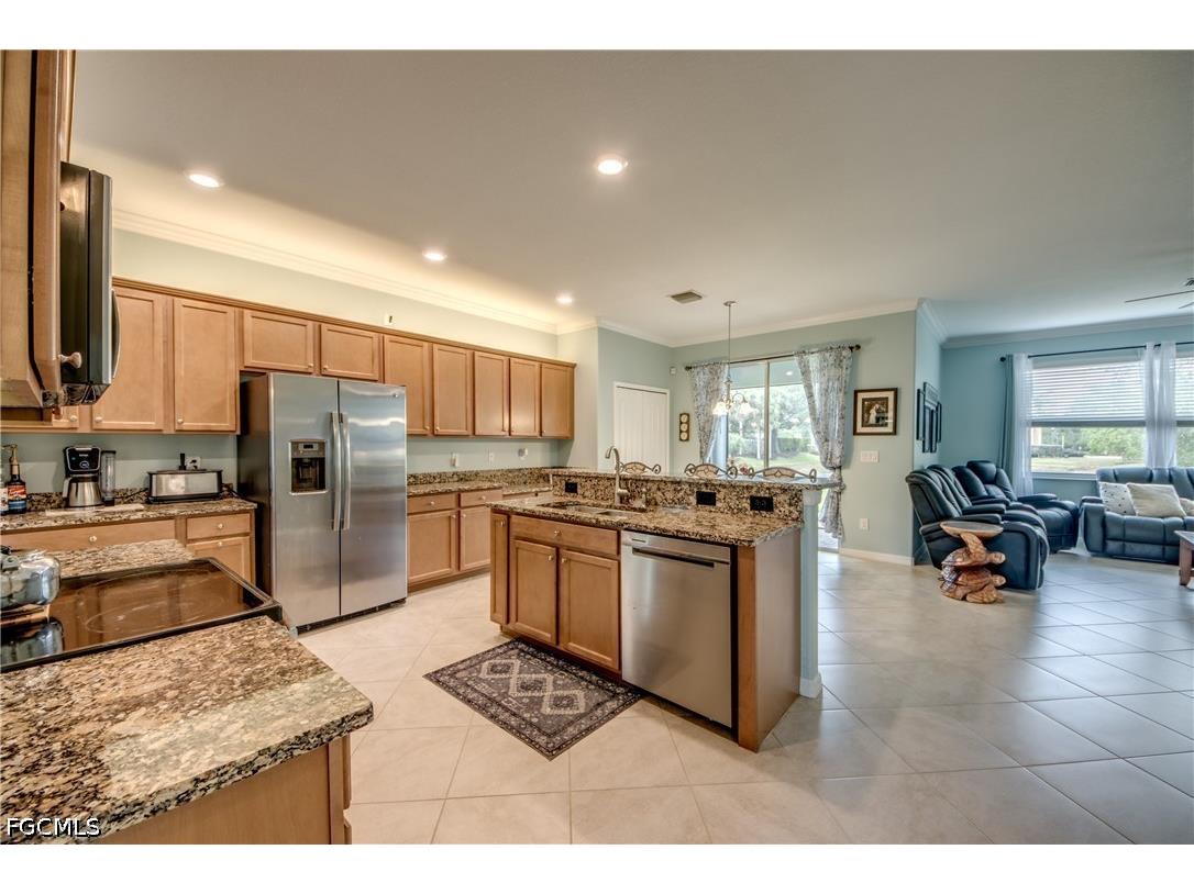 3613 Valle Santa Circle Cape Coral FL 33909 2026020191 image8