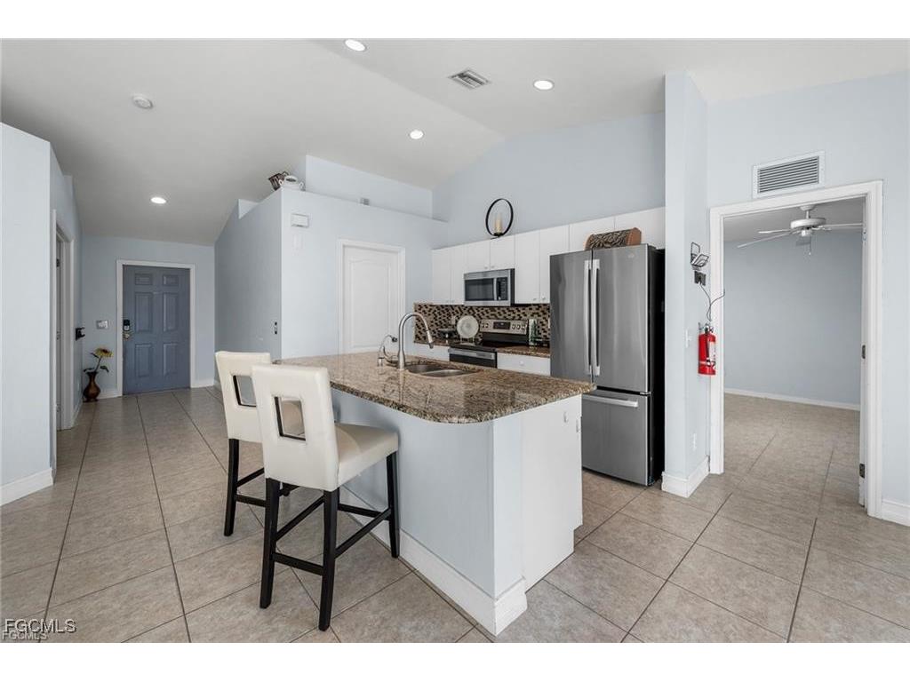 3615 4th Street SW Lehigh Acres FL 33976 2025022268 image2