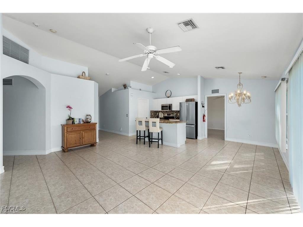 3615 4th Street SW Lehigh Acres FL 33976 2025022268 image4