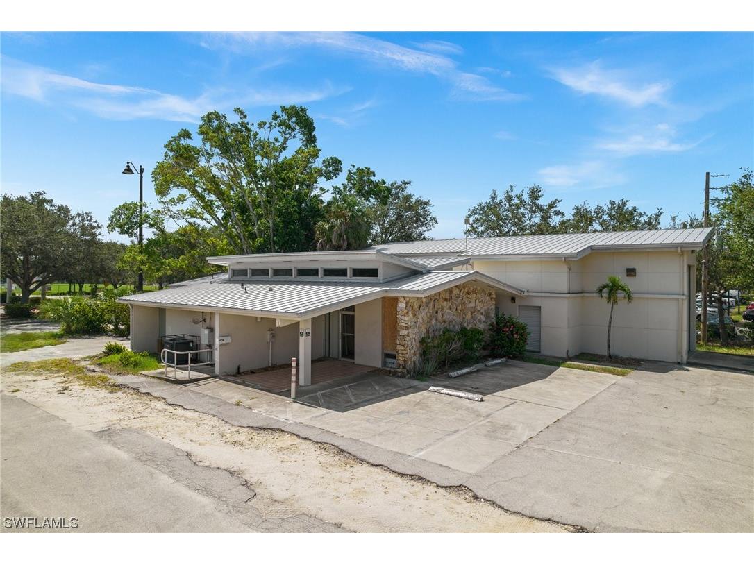 3616 Broadway Fort Myers FL 33901 223041076 image1