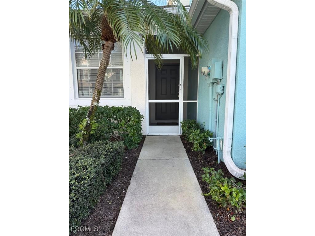 3616 Pine Oak Circle #101 Fort Myers FL 33916 2025015537 image2