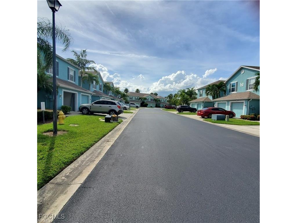 3616 Pine Oak Circle #101 Fort Myers FL 33916 2025015537 image5