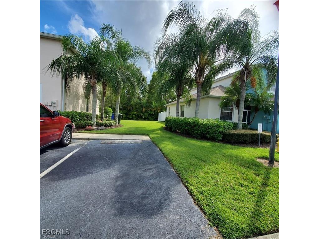 3616 Pine Oak Circle #101 Fort Myers FL 33916 2025015537 image7