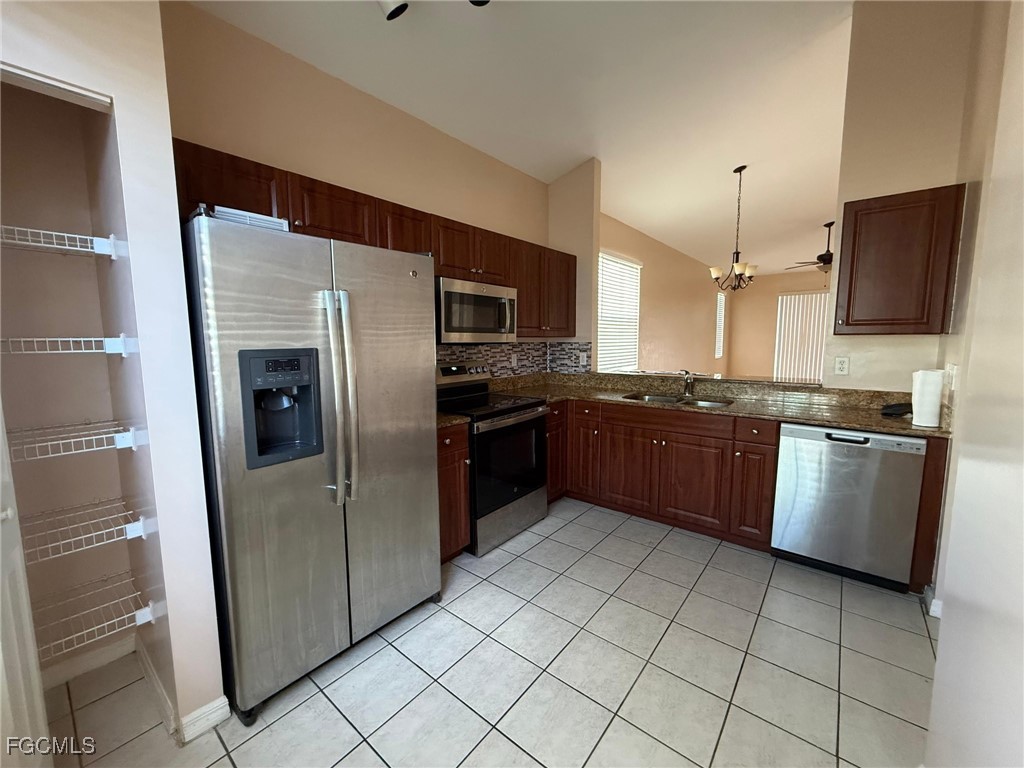 3616 Pine Oak Circle #101 Fort Myers FL 33916 2025015537 image9