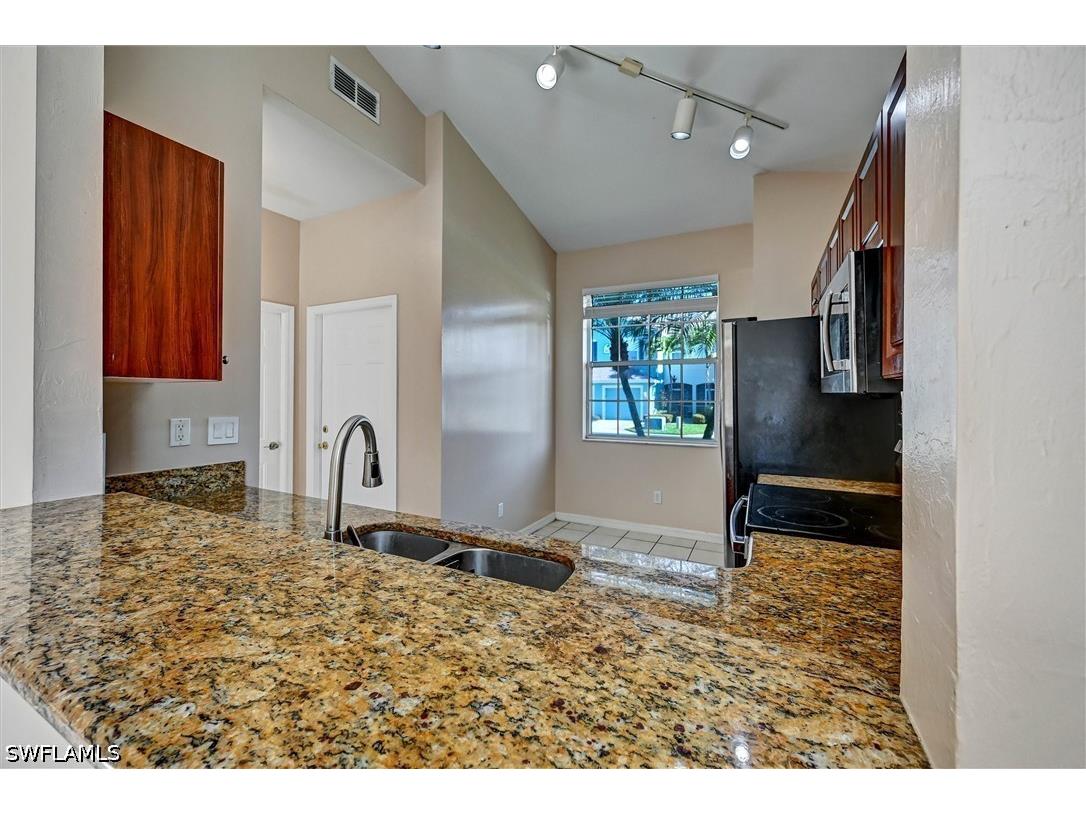 3616 Pine Oak Circle #101 Fort Myers FL 33916 226017684 image10