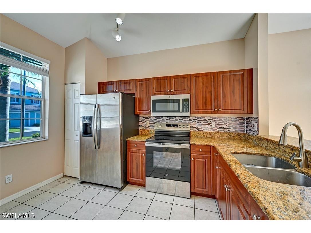 3616 Pine Oak Circle #101 Fort Myers FL 33916 226017684 image6