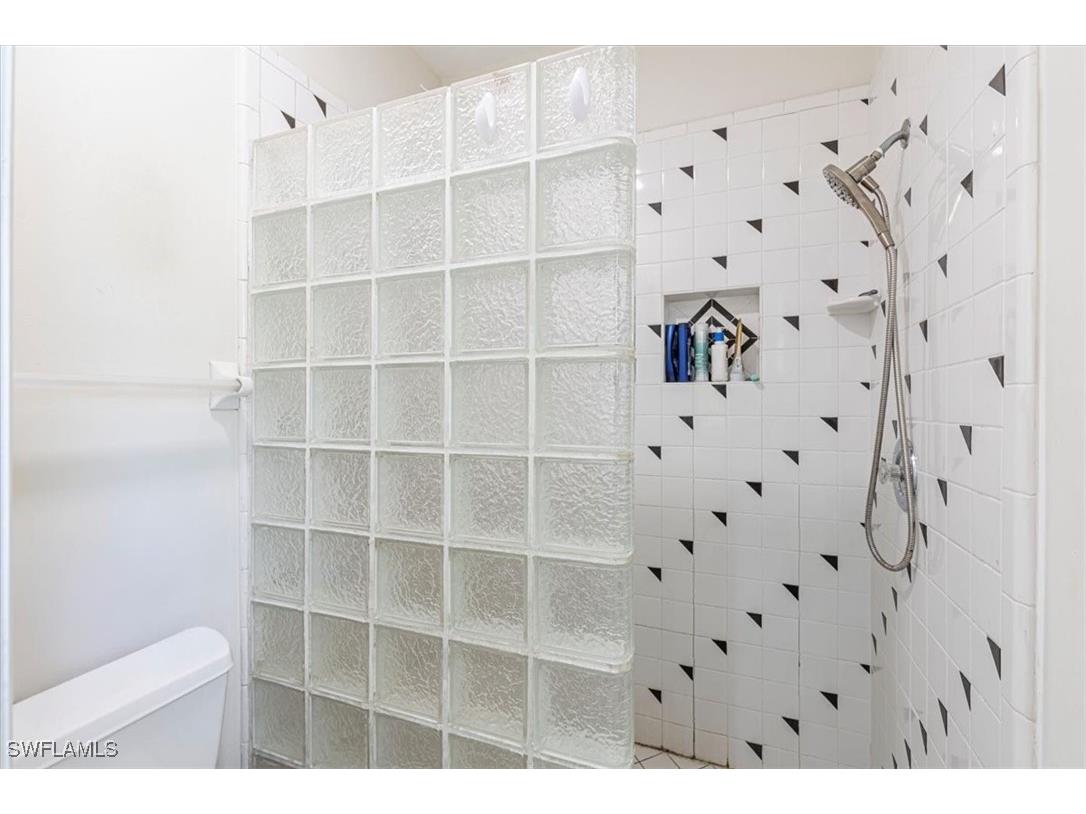 3618 Cottage Club Lane Naples FL 34105 225076669 image15