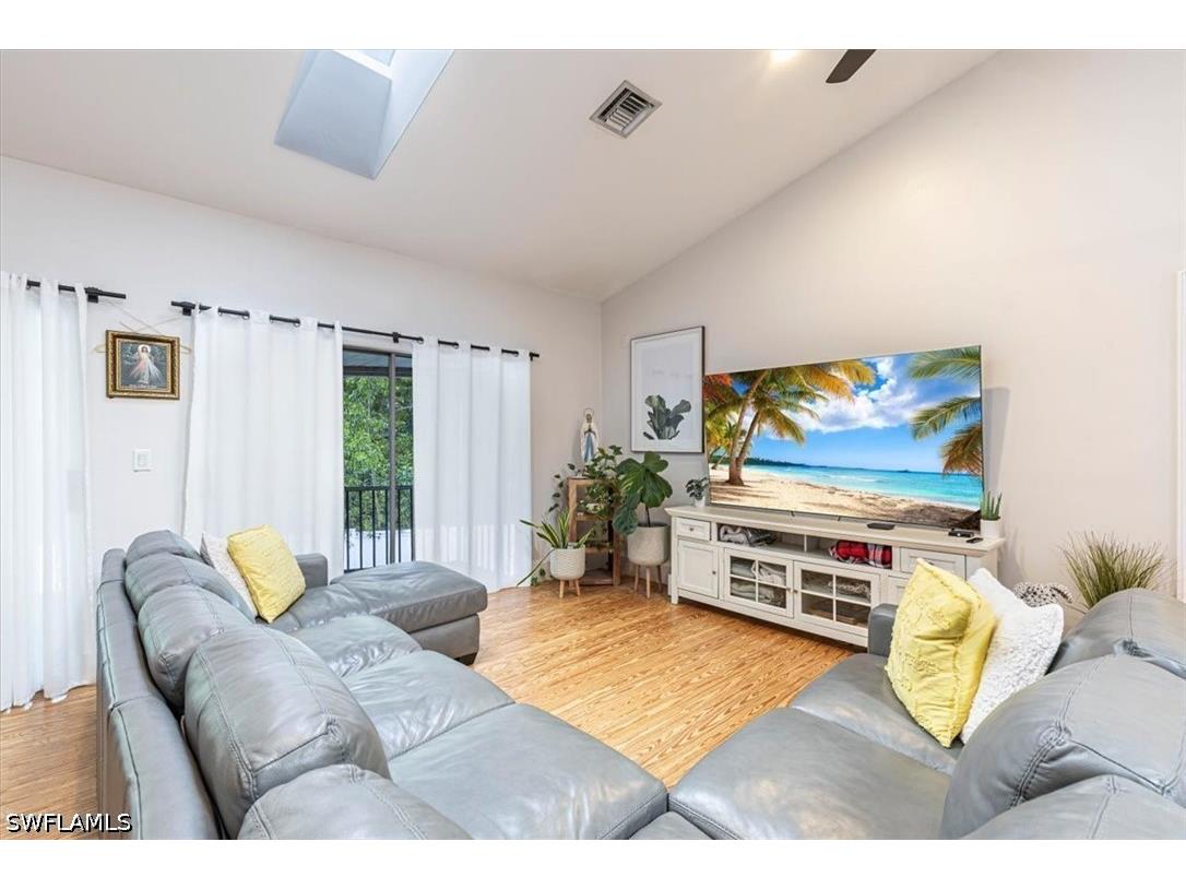 3618 Cottage Club Lane Naples FL 34105 226015931 image1