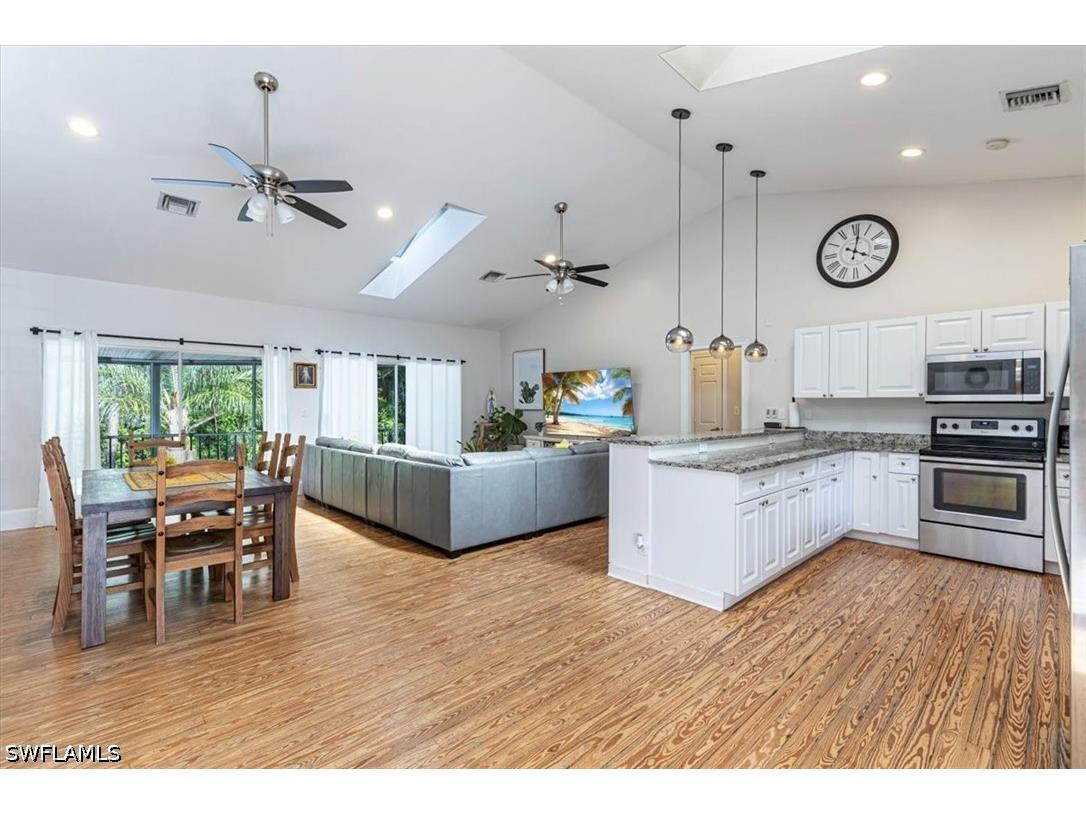 3618 Cottage Club Lane Naples FL 34105 226015931 image2