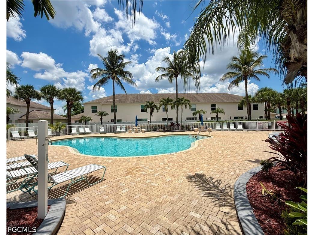 3618 Pine Oak Circle #105 Fort Myers FL 33916 2026027853 image3