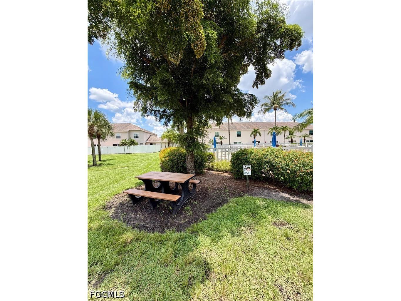 3618 Pine Oak Circle #105 Fort Myers FL 33916 2026027853 image5