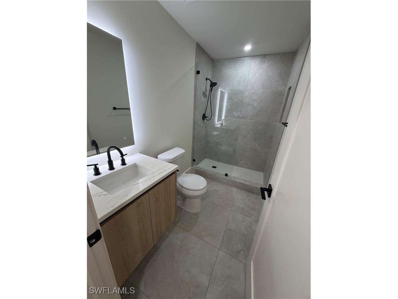 3619 Poplar Way #B Naples FL 34112 226001544 image16