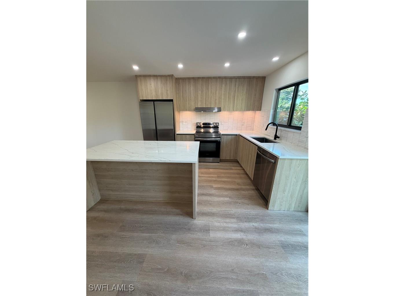 3619 Poplar Way #B Naples FL 34112 226001544 image8