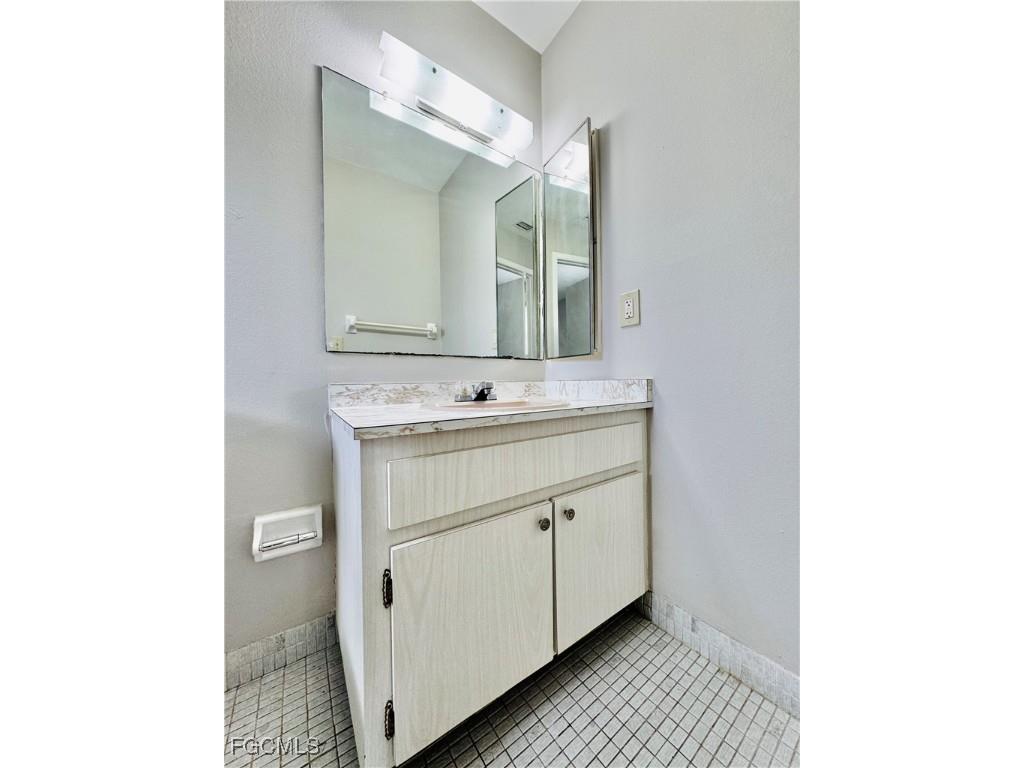3619 SE 9th Place #4 Cape Coral FL 33904 2026006535 image14