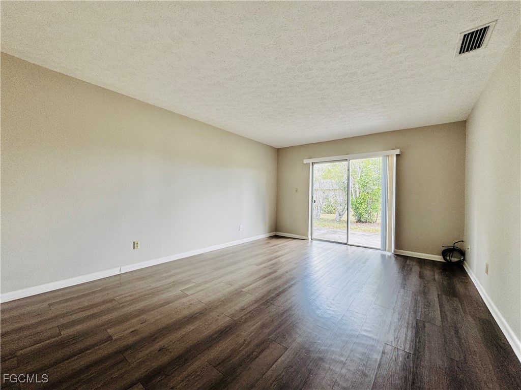 3619 SE 9th Place #4 Cape Coral FL 33904 2026006535 image2