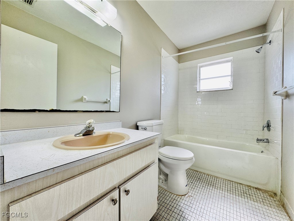 3619 SE 9th Place #4 Cape Coral FL 33904 2026006535 image23