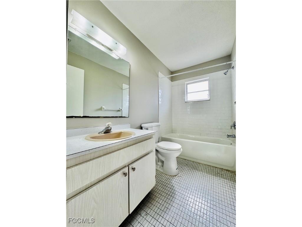 3619 SE 9th Place #4 Cape Coral FL 33904 2026006535 image24