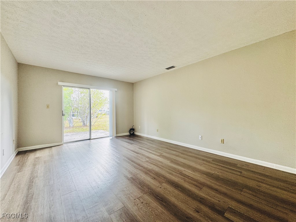 3619 SE 9th Place #4 Cape Coral FL 33904 2026006535 image4