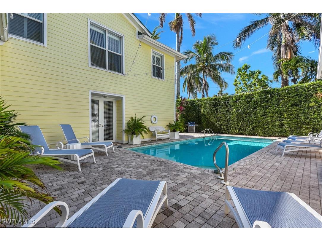 362 2nd Avenue N Naples FL 34102 225055397 image8